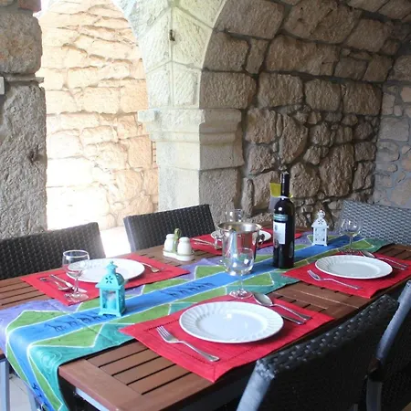 Holiday home Geraeumige Mit Drei Schlafzimmern Und Einem Ruhigen Garten