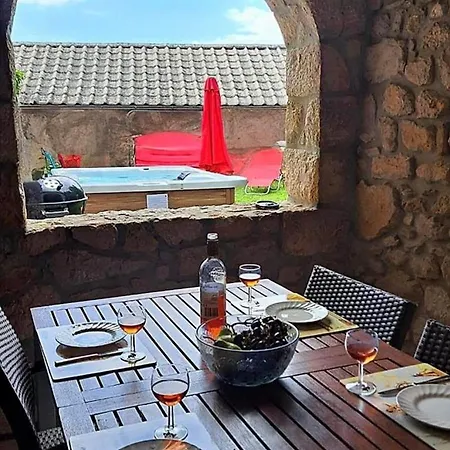 Σπίτι διακοπών Geraeumige Mit Drei Schlafzimmern Und Einem Ruhigen Garten *